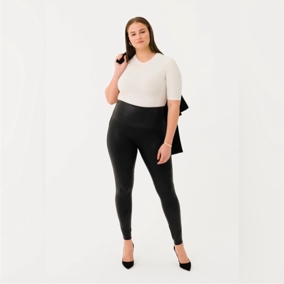 SPANX Faux Leather Black Leggings Women's Plus Size 1X - Picture 1 of 9
